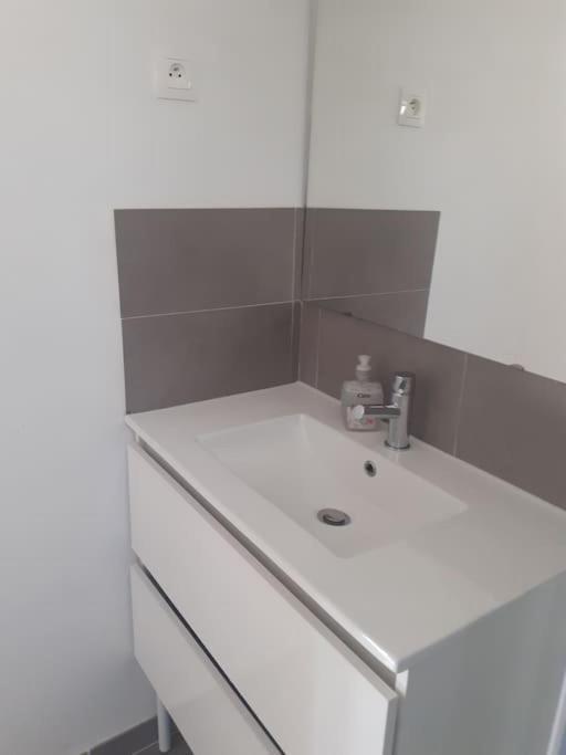 Studio- Terrasse -Place De Parking Prive Marsylia Zewnętrze zdjęcie